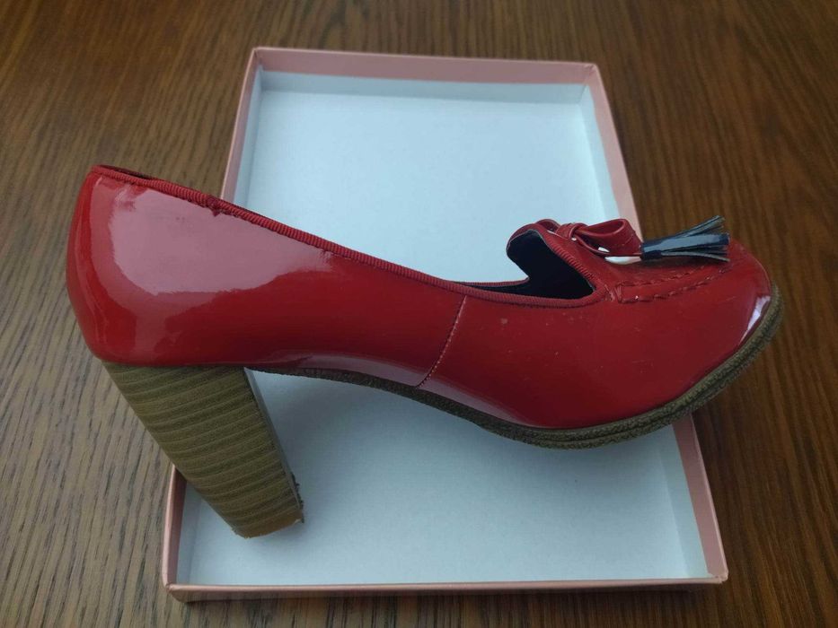 Дамски обувки Axel