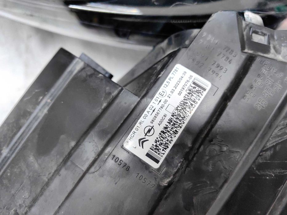 Оригинални  фарове  Ситроен  Citroen Jumpy 4