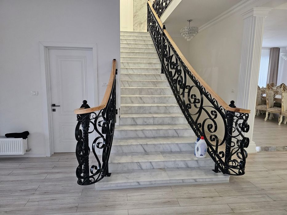 Balustrada regala de fier forjat