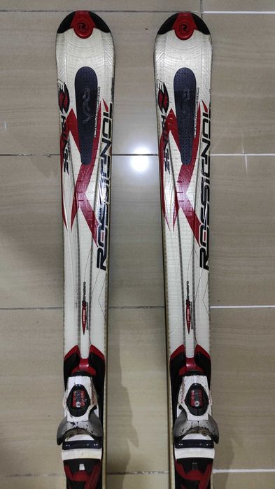 SKI ROSSIGNOL 170 cm + legaturi Rossignol