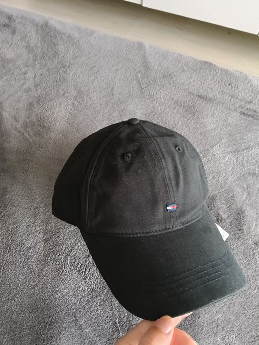 Tommy Hilfiger flag șapcă unisex neagra cu logo discret mic brodat OS noua originala