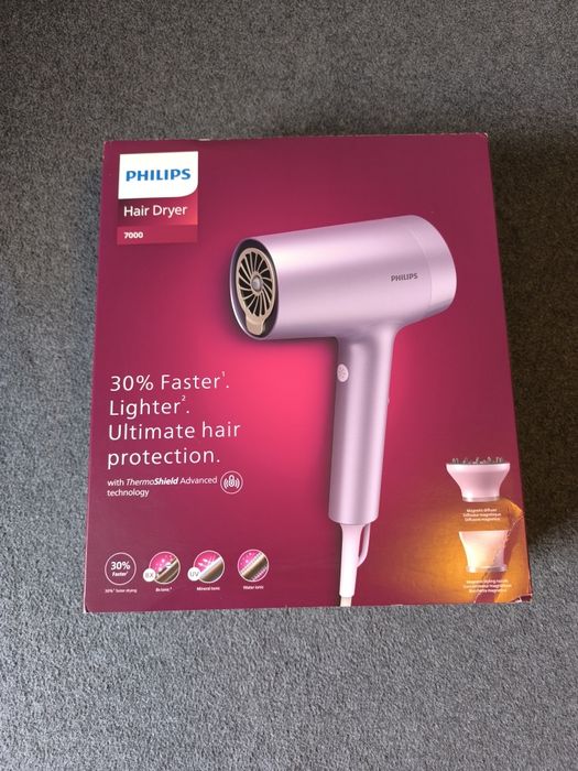 Uscător de păr Philips Seria 7000 BHD723/10, 1800W, Tehnologie ThermoS