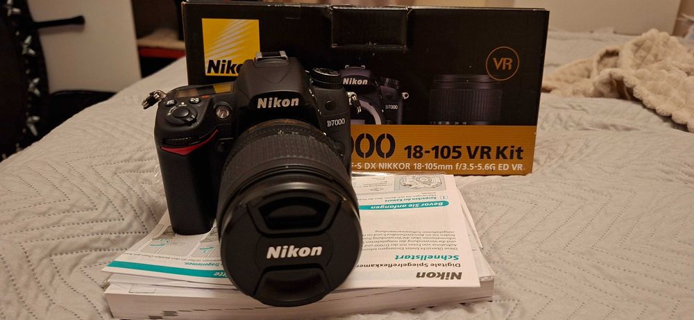 Nikon D7000 + kit VR 18-105mm