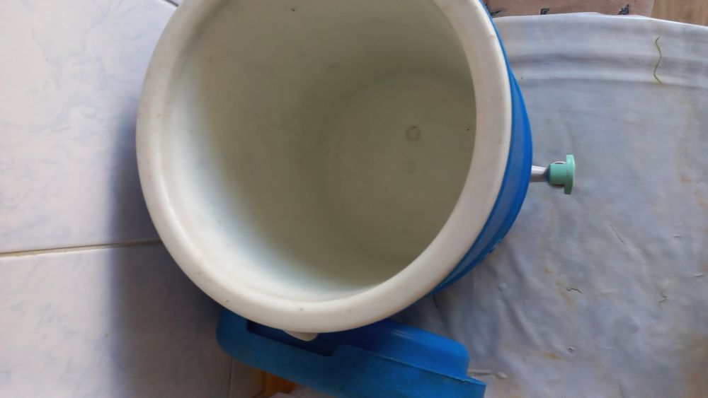 Продам термобак 10л