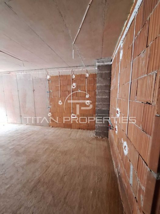 Продава се Тристаен апартамент в Пловдив, Тракия - 117 кв.м за 1419 €/кв.м - Снимка #3