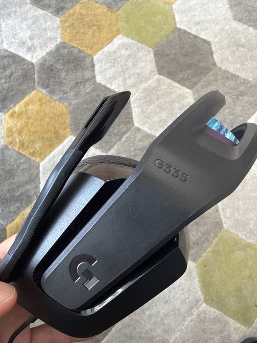 Слушалки Logitech G335