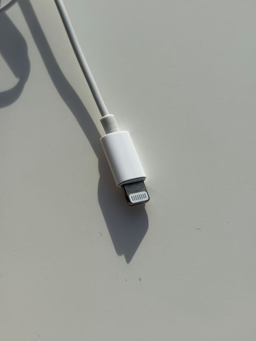 Căști cu fir EarPods Apple pentru iPhone cu lightning