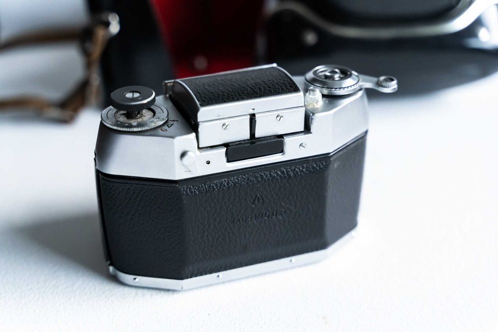 EXA 1B + Tessar 50mm f2.8