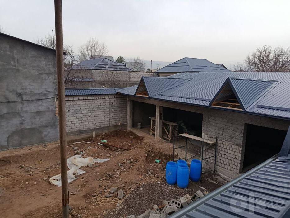 Oqtoshda dacha sotiladi