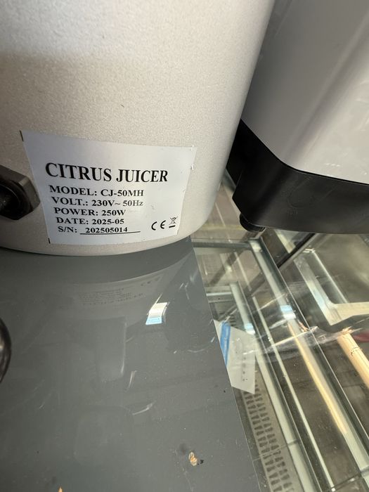 Robot de facut suc profesional