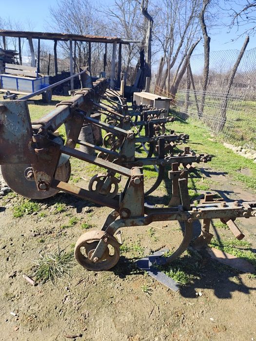 Vind utilaje agricole