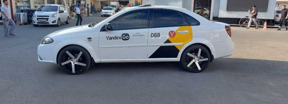 Наклека Яндекс Fasten Бренд приоритет +18 кушади Грузовой Легковой