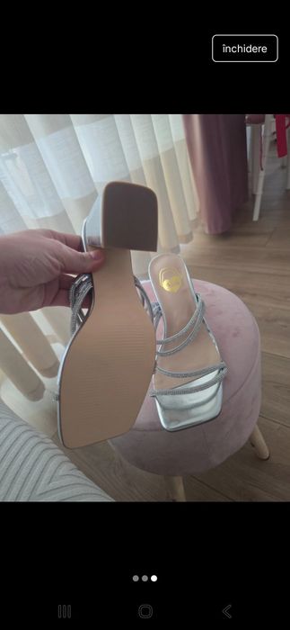 Saboti noi cu toc  si pietre marime 37 argintii