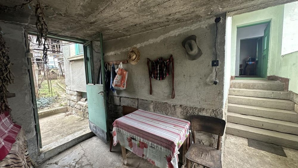 Продава се Къща в Троян - 90 кв.м за 397 €/кв.м - Снимка #3