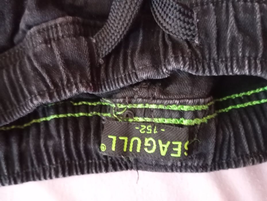 Детски дънки носени два пъти