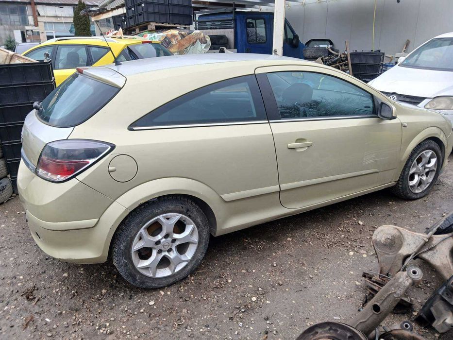 Opel Astra 1.7 dth 2005 г на части