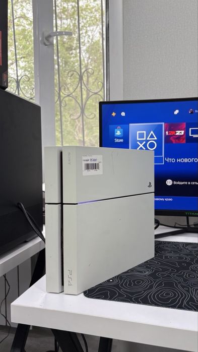 PlayStation 4 Fat 512 GB + 2 геймпада