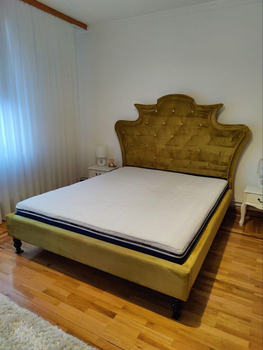 Pat tapitat catifea galben mustar