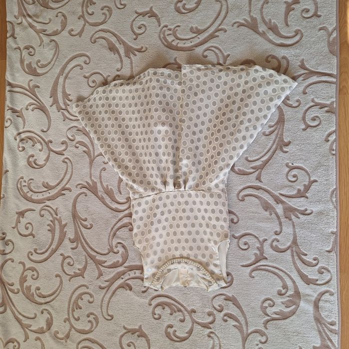 Официална детска рокля - размер 140