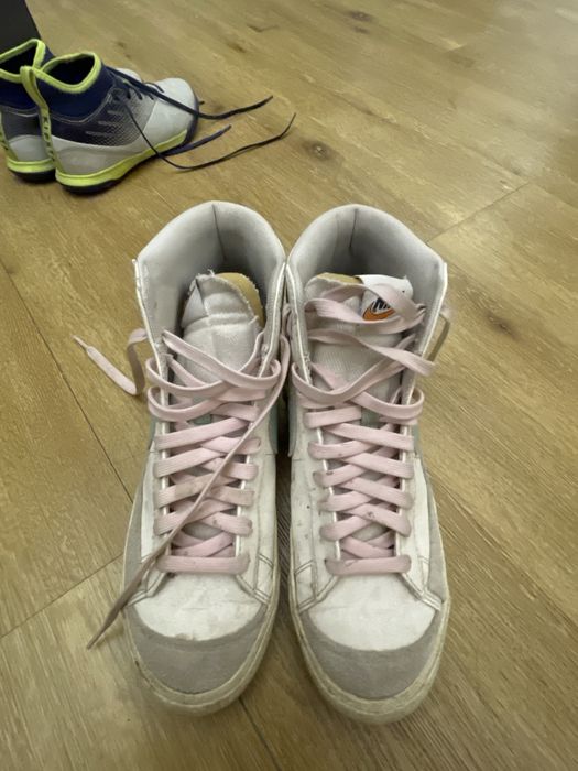 Nike high-top forces