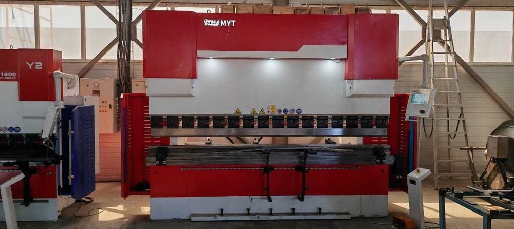 Гибочный станок 250 т/ 3200м