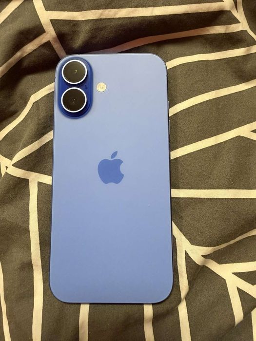 Iphone 16 Ultramarine