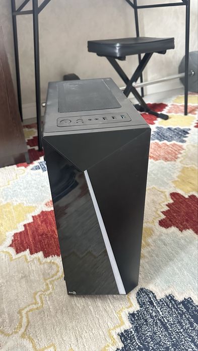 Корпус для компьютера Areocool shard
