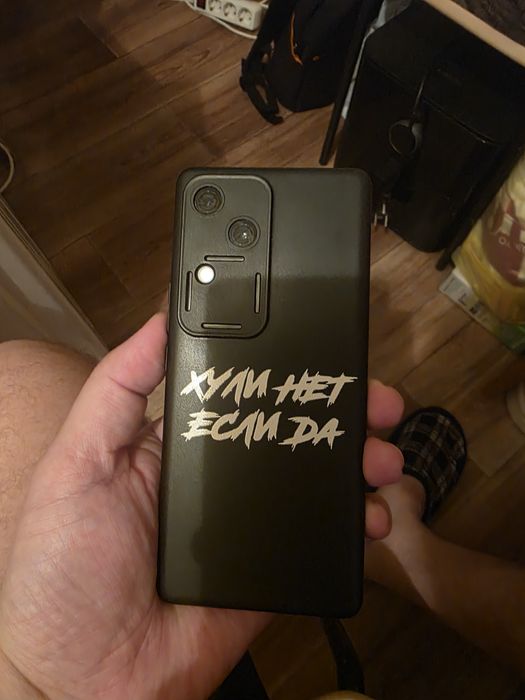 Продам срочно VIVO V30 5G 256gb