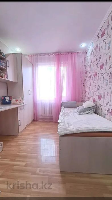 Продам квартиру мкр Стрритель