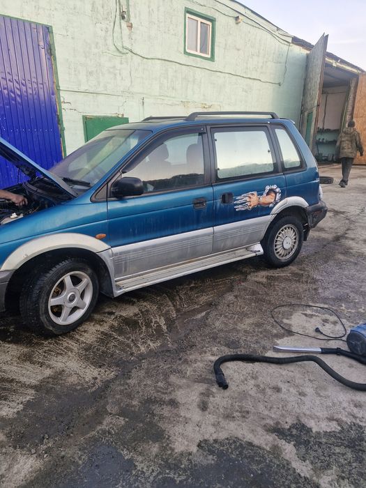 Продам  Мицубиси  RVR