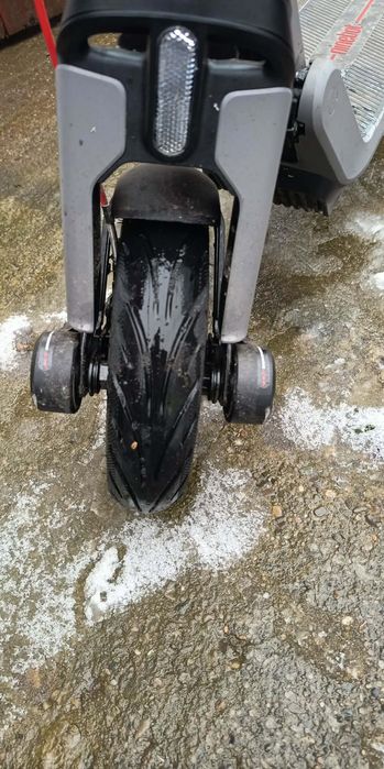 Vând schimb trotinetă Ninbot E3