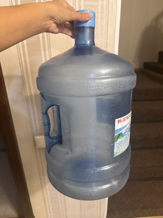 Срочно продам бутыли 4шт