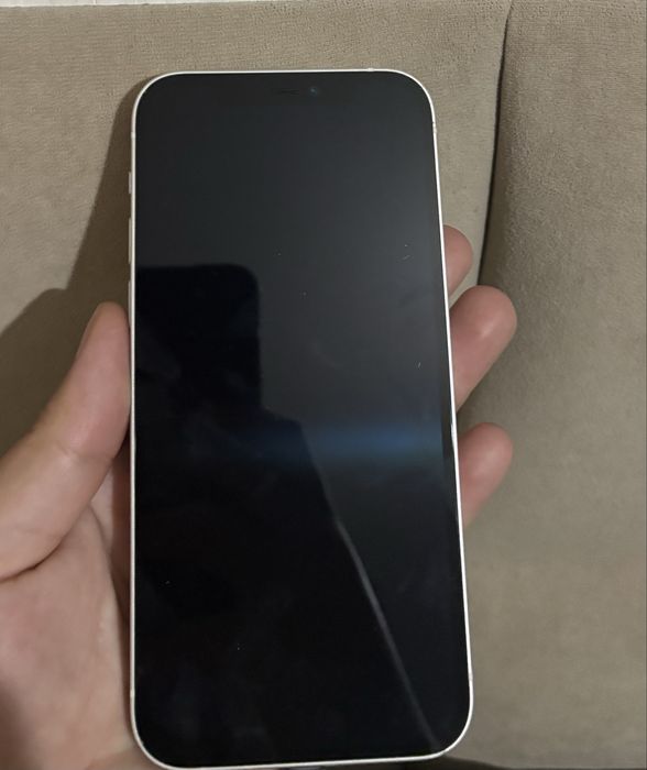 Продам Iphone 12  128 ГБ