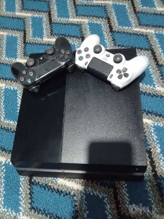 Play Station 4, FAT