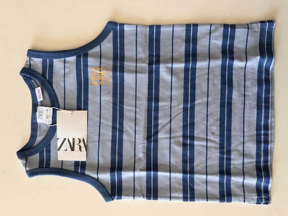 Детски къси дънкови панталони Zara и суитчер  Оkaidi, детски блузи