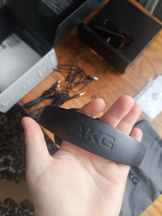 Студийные наушники Akg k361-bt