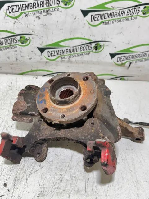 Fuzeta fata stanga Alfa Romeo 145 2000 1.6 MT (120 hp)