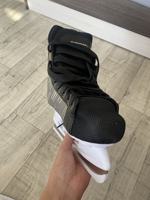 Продам коньки 39 размер