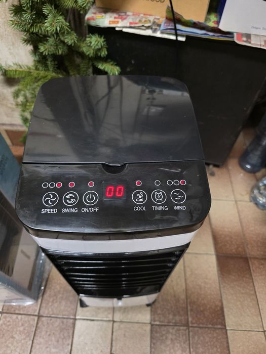 Продавам мобилен климатик