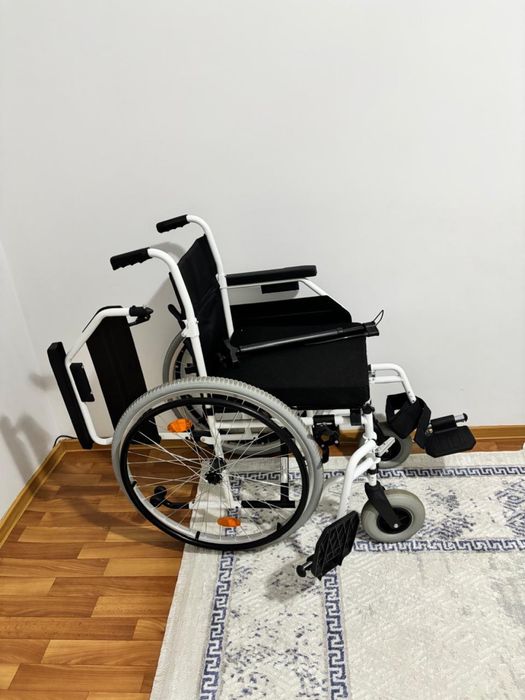 Продам инвалидную коляску