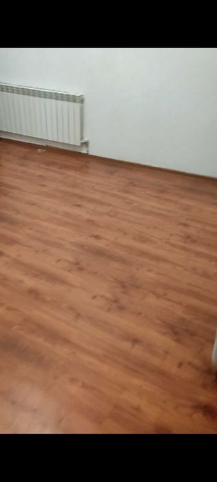 Отдам ламинат, ул. Туркестан 8.