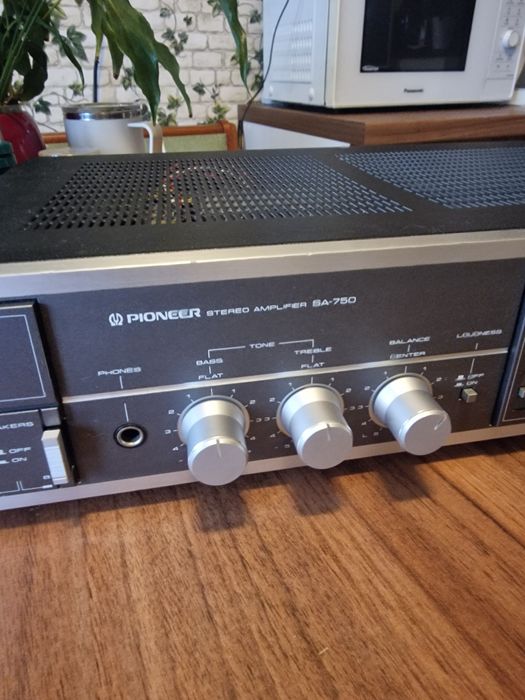 Pioneer SA-750 ,amplificator  made in Japan,ca nou.