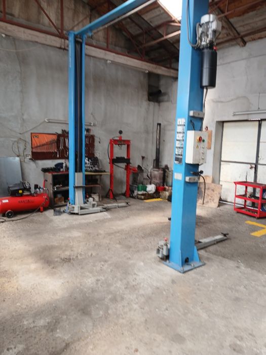 Inchiriat elevator 50 lei pe ora