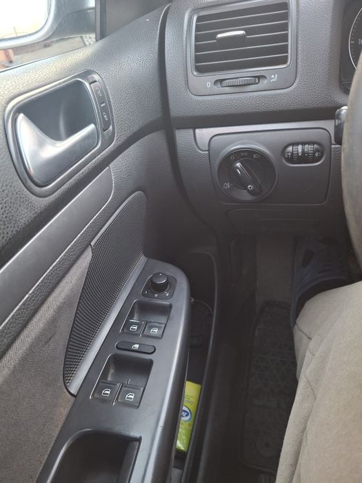 VOLKSWAGEN Jetta 2007 — imagine 4