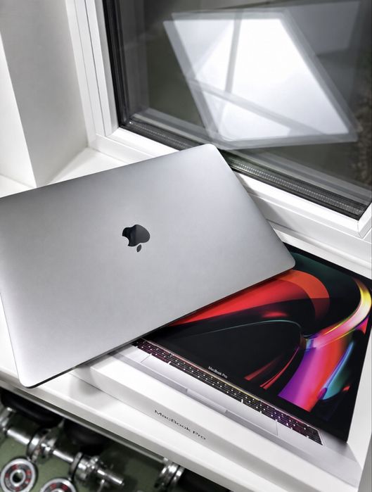 Mac book pro 16 озу