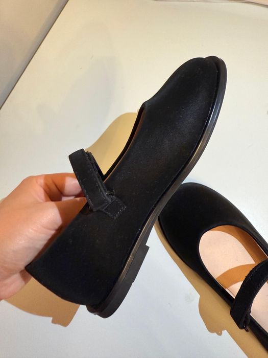 Туфельки для девочки в школу