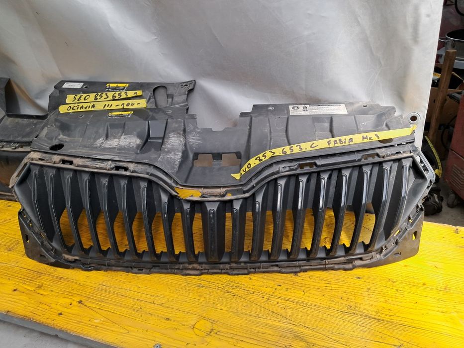 Грил решетка  Skoda Kodiag Fabia Octavia Scala