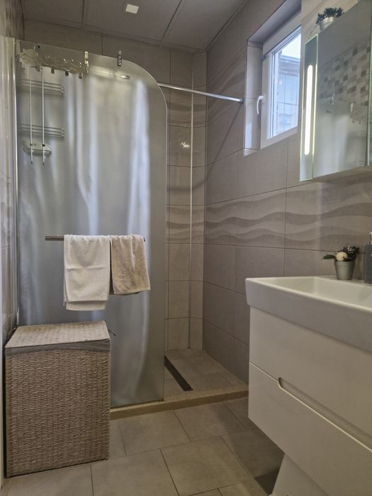 Дава се под наем Етаж от къща в Пловдив, Съдийски - 100 кв.м за 747.66 € - Снимка #9