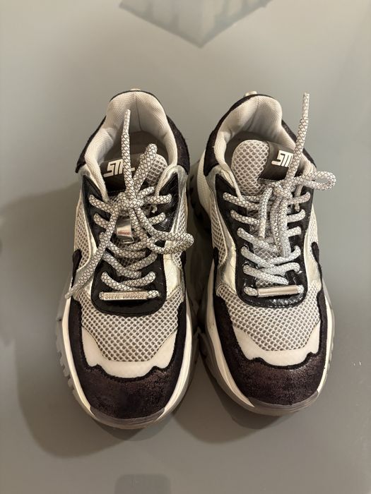 Маратонки/ Сникърси 36 номер