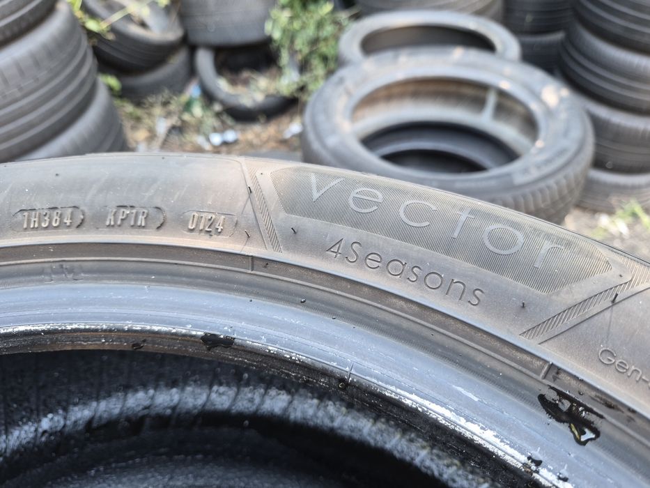 4бр. 235 50 19 Goodyear всесезонни.
